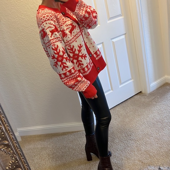 DEC.25th sweater - Picture 9 of 17